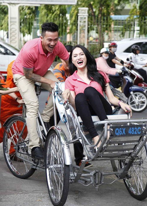 Tình yêu đến với Hương Giang Idol và Criss Lai chóng vánh khiến chính những người trong cuộc cũng bất ngờ. Khi cuộc đua kết thúc, họ vẫn giữ được tình cảm gắn bó. (Ảnh: VTC) 