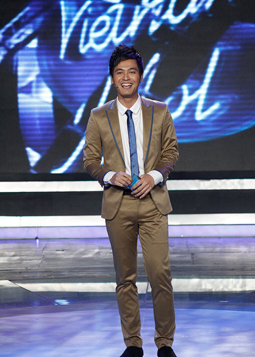 Năm 2010, Phan Anh được tin tưởng giao nhiệm vụ dẫn dắt chương trình âm nhạc Vietnam Idol. (Ảnh: Idol) 