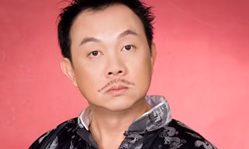 Chí Tài là bạn diễn ăn ý trên sân khấu với Hoài Linh.