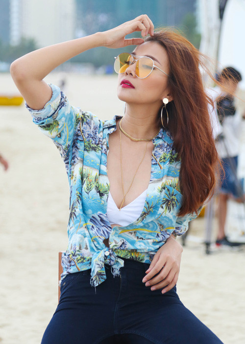 Sự chỉn chu trong mọi hoàn cảnh của siêu mẫu hàng đầu Việt Nam tiếp tục ghi điểm trong mắt người hâm mộ.