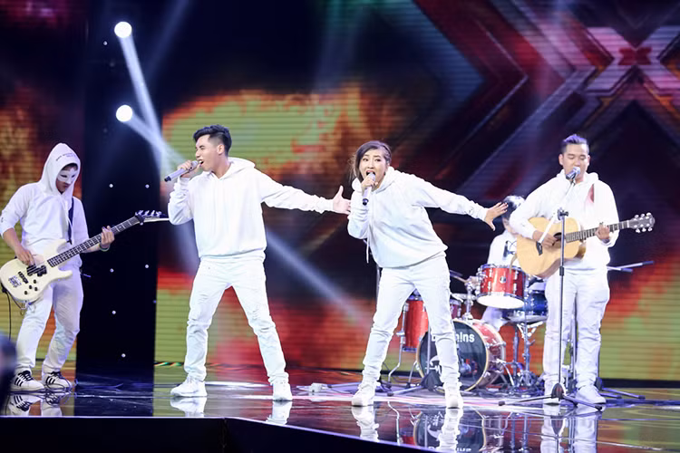 Nhan con mua loi khen nhom cua Yanbi van bi loai-Hinh-5