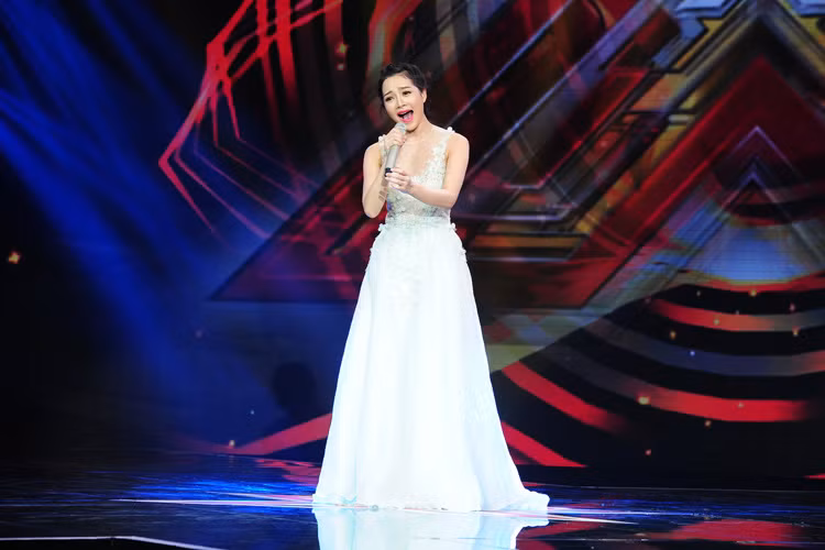 Thanh Thảo thuyết phục các giám khảo bởi giọng hát đẹp. Tùng Dương đánh giá thí sinh đã “lột xác” từ thần thái, biểu cảm, hát không phô những nốt cao và cảm xúc đong đầy. 