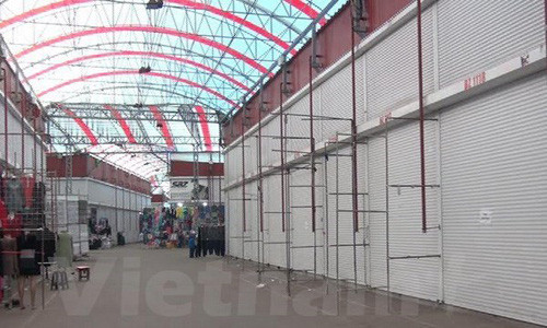 Một khu chợ có nhiều người Việt tại Ukraine. (Ảnh: Duy Trinh/Vietnam+)