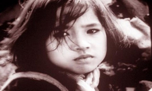 "Em bé Hà Nội" Lan Hương giải thích lí do bỏ chuyến đi Trường Sa.