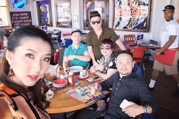 Ngoc Quyen tro lai cong viec nguoi mau sau hon 1 nam-Hinh-7