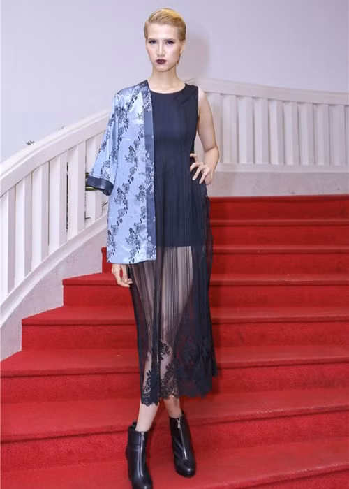 Nhan sac thay doi chong mat cua chan dai 1m90 Hong Xuan-Hinh-2