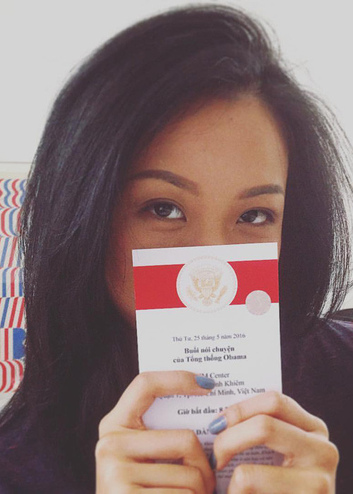 Trước đó, trên trang cá nhân, nữ rapper khoe hình ảnh thiệp mời tham gia sự kiện. (Ảnh: Suboi)