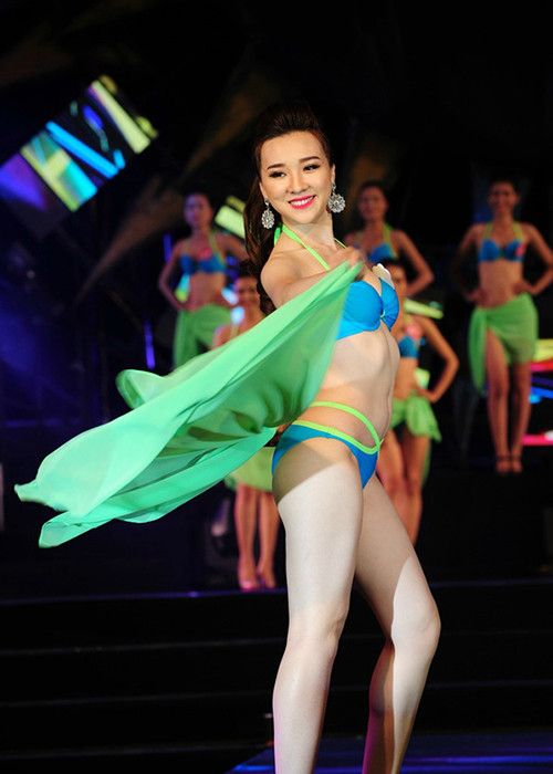 Được biết, Nguyễn Thị Quỳnh Nga sinh năm 1995, đến từ Quảng Ninh. Cô nặng 52.5 kg, cao 1m70. Số đo ba vòng của người đẹp là 82 - 59 - 93. (Ảnh: VTV) 