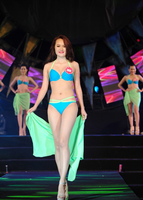 Đoàn Thị Ngọc Thảo sinh năm 1993, đến từ Nha Trang. Cô là một trong số 36 thí sinh lọt vào chung kết Hoa hậu Biển Việt Nam 2016 sẽ diễn ra vào ngày 21/5 sắp tới đây. (Ảnh: Dân Việt) 