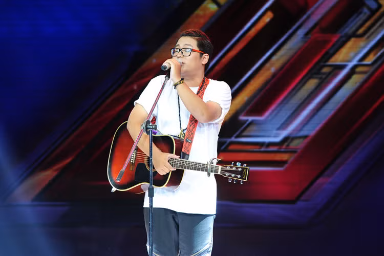 Với khả năng sáng tác nhạc, Trương Phước Lộc mang đến tập 3 vòng Tranh đấu The X-Factor 2016 một ca khúc của mình mang tên “Hò líu xàng xê”. 