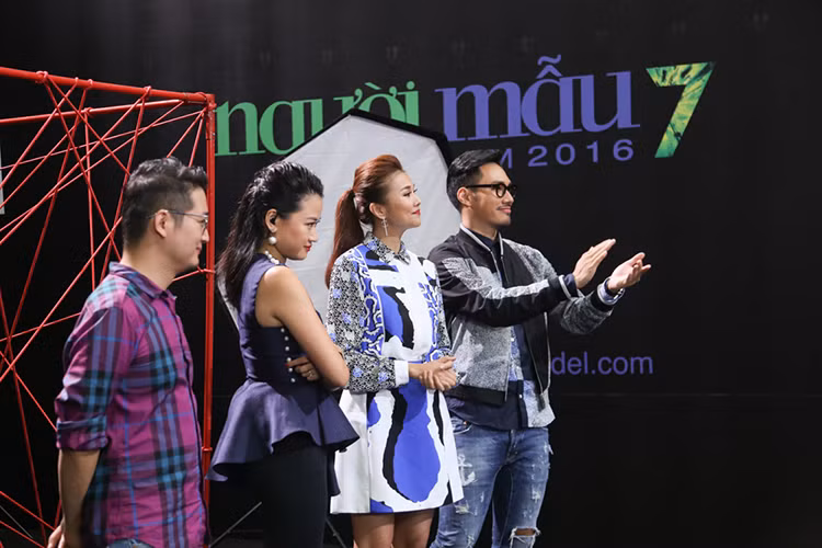 Bộ tứ quyền lực sẽ chọn các gương mặt xuất sắc nhất để bước vào vòng phỏng vấn trước khi quyết định thí sinh lọt vào ngôi nhà chung. 