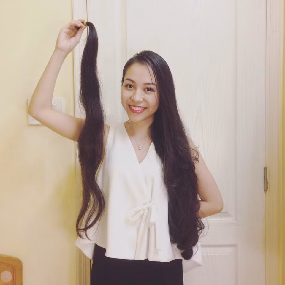 Nhiều người ác miệng nhận xét Thu Phương "tóc dài như quỷ" hay gọi cô là "ma tóc dài"... Thu Phương còn đặc biệt phiền muộn mỗi khi tóc cô rụng và vo được thành cả nắm to. Nhìn tóc mình rụng, Thu Phương vừa tiếc nuối, vừa gợn lòng khi nghĩ về tuổi tác ngày một lớn hơn. Chính vì vậy, đã có lần Thu Phương quyết định cắt, tỉa mạnh tay để mái tóc mình gọn gàng hơn.