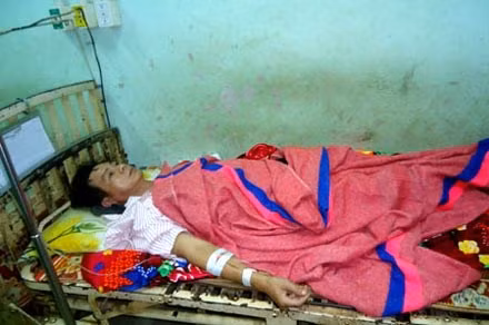 Đêm 22/2/2013, trong lúc đại úy Phạm Ý Nguyện và thượng úy Nguyễn Ngọc Trí đang thực hiện nhiệm vụ trên đường Hồ Chí Minh (đoạn qua phường Ngô Mây, TP.Kon Tum) thì phát hiện 3 thanh niên vi phạm. Bị 3 thanh niên chống đối, không chấp hành lệnh dừng xe, hai anh Nguyện và Trí đuổi theo thì bị một tốp 4 thanh niên khác xuất hiện hành hung, gây thương tích.