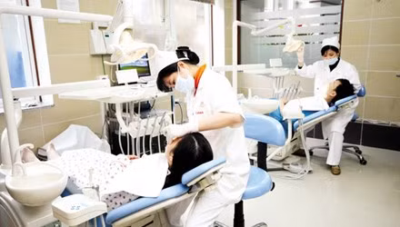 Các chuyên gia khuyến cáo việc mê tín nhổ răng để thay để “đổi vận” là cực kỳ sai lầm và dại dột. Ảnh minh họa. Các chuyên gia khuyến cáo việc mê tín nhổ răng để thay để “đổi vận” là cực kỳ sai lầm và dại dột. Ảnh minh họa.