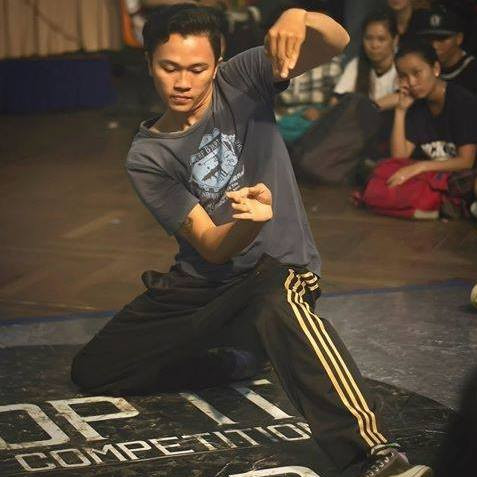 Được biết, ngày 13/12 vừa qua, Trung Hiếu đã có một màn thi đấu thú vị với chú linh vật xuất hiện trong đoạn clip đang gây sốt gần đây.