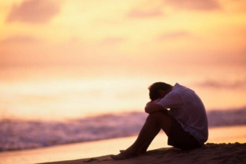 Anh vừa đau đớn, vừa căm phẫn người phụ nữ đầu ấp tay gối với anh suốt 3 năm. Ảnh minh họa.