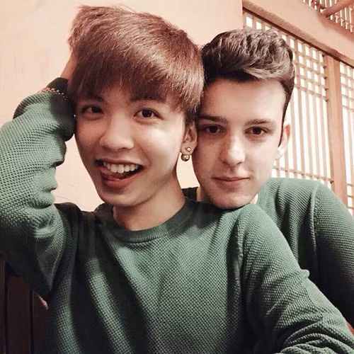 Câu chuyện đổ vỡ tình cảm của Tuấn Cường và Tyler Grasser đang được nhiều bạn trẻ lan truyền. Với những bạn trẻ thuộc cộng đồng LGBT, câu chuyện này thực sự trở thành một kinh nghiệm đối với họ, bởi nó chỉ ra rằng, để người đồng tính kết hôn và sống hạnh phúc với nhau, ngoài sự đồng thuận của gia đình, sự ủng hộ của bạn bè, họ còn cần phải đảm bảo nhiều yếu tố khác về mặt thời gian và tình cảm thực sự của chính bản thân mình.