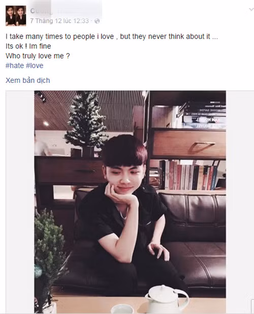 Sau thời gian yêu thương mặn nồng với bạn trai người Mỹ, Tuấn Cường - sinh năm 1996 gần đây thường xuyên cập nhật những dòng trạng thái buồn bã, những câu nói đầy ẩn ý về chuyện tình yêu đổ vỡ. Thậm chí, Tuấn Cường còn xoá gần như toàn bộ hình ảnh ngọt ngào của mình và Tyler Grasser chụp trước đây khiến bạn bè, cư dân mạng đang tin vào chuyện đổ vỡ tình cảm đã xảy ra.