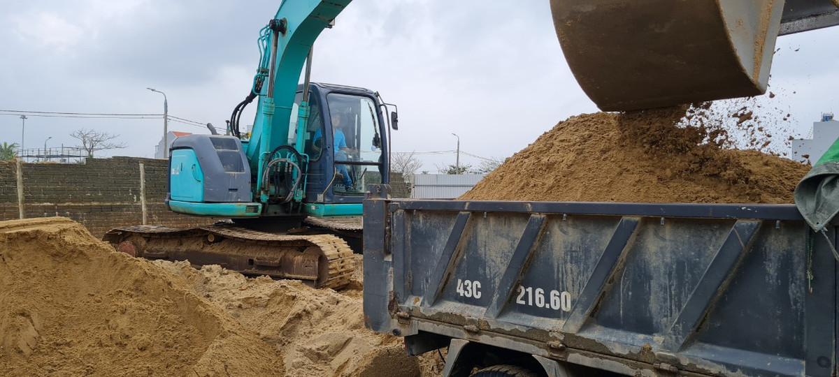 Da Nang: Gia cat tang manh, doanh nghiep dieu dung, nguoi dan kho khan-Hinh-2