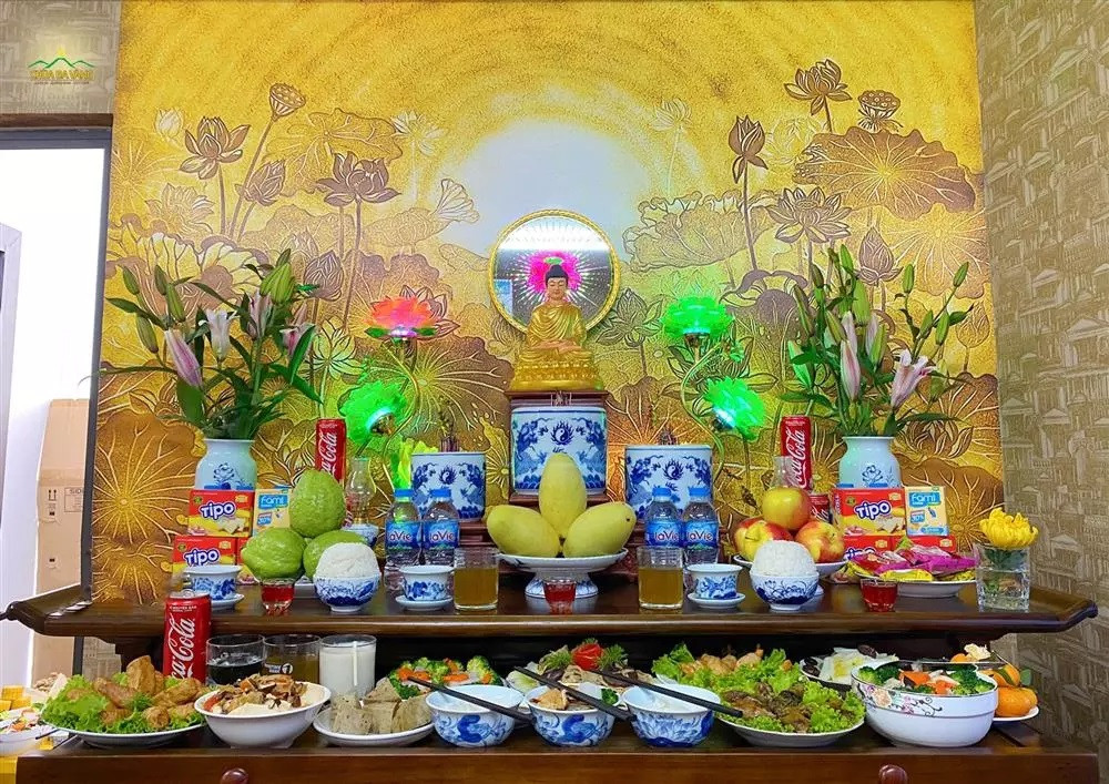 Mam co cung ram thang Gieng chuan phong thuy