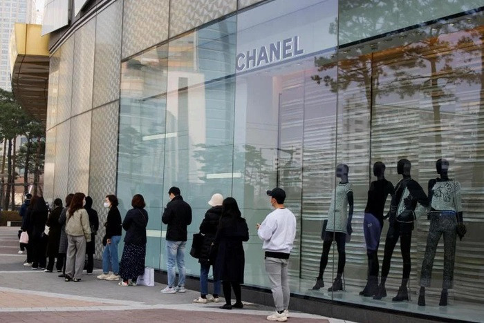 Hàn Quốc chi tiền nhiều nhất thế giới cho các mặt hàng xa xỉ - Hình 3 Han Quoc chi tien nhieu nhat the gioi cho cac mat hang xa xi-Hinh-3