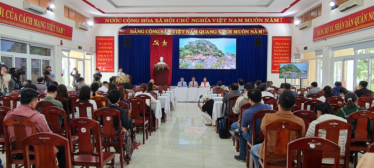 Với nhiều hoạt động văn hóa, nghệ thuật, thể thao, tín ngưỡng, tôn giáo phong phú, đa dạng hứa hẹn sẽ thu hut đông đảo đồng bào phật tử, nhân dân và du khách tham gia.