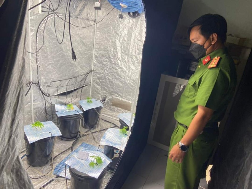 Theo đó, vào lúc 15h30 ngày 13/2, lực lượng Công an phường Phước Mỹ tiến hành kiểm tra một căn nhà trên đường Phước Mỹ 1.