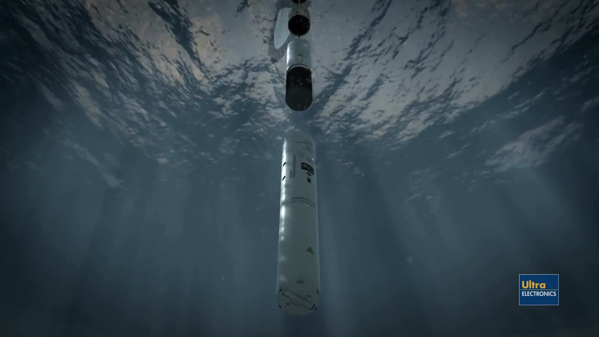 Chiếc máy bay không người lái đặc biệt này còn được trang bị radar Lynx để trinh sát tình hình bề mặt và một trạm khí tài quang điện tử để phát hiện và phân loại các mục tiêu xuất hiện trong tầm nhìn.