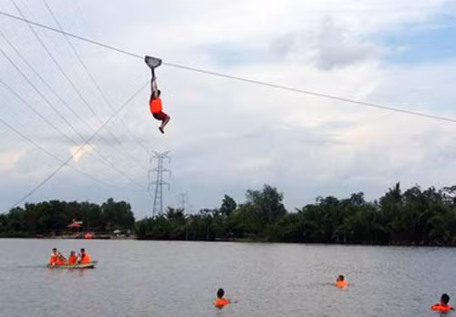Mot du khach chet duoi tai khu du lich Bo Cap Vang