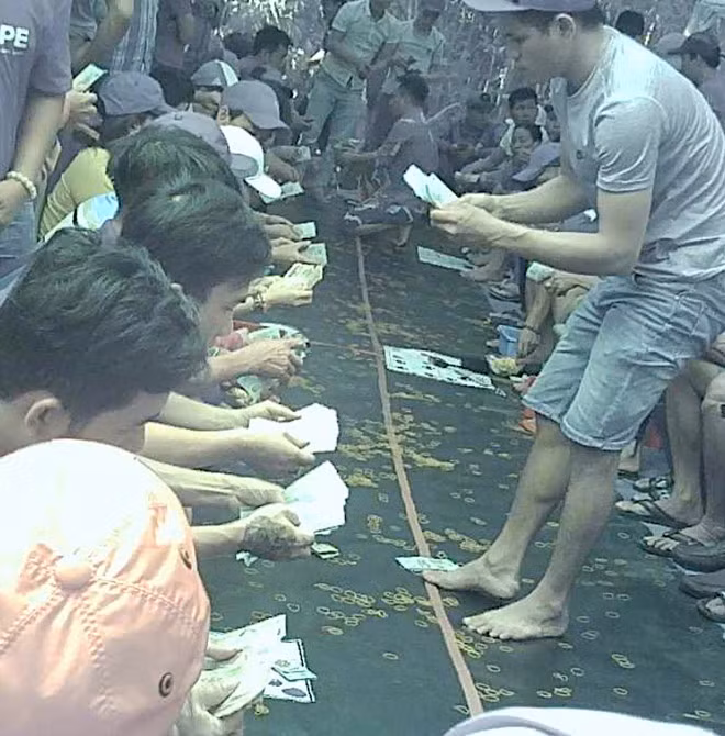 Con trai điều hành sới bạc, đại tá Phó công an huyện than 'tôi rất đau khổ' - Hình 3 Con trai dieu hanh soi bac, dai ta Pho cong an huyen than 'toi rat dau kho'-Hinh-3