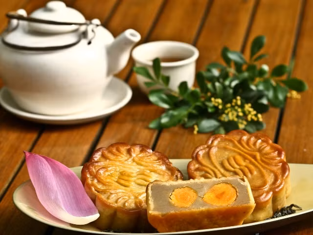 Người tiêu dùng phải sử dụng cảm quan để đánh giá bảo đảm sản phẩm không bị dập nát biến dạng,...