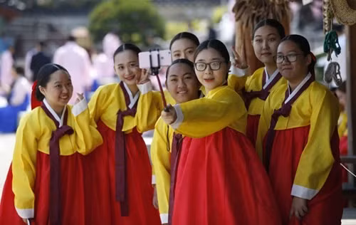 Ngày 16/5 vừa qua là ngày đất nước Hàn Quốc tổ chức Lễ trưởng thành lần thứ 44 cho những người đến tuổi 19.