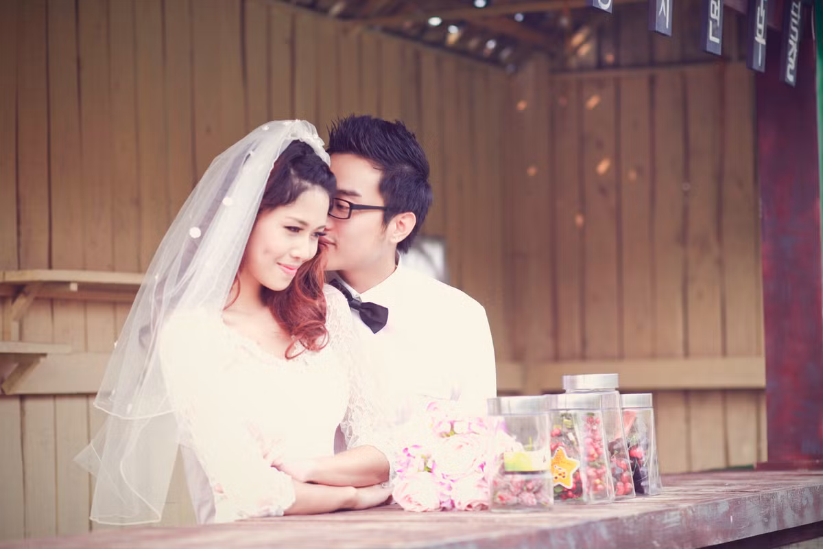 Chuyen tinh 7 nam song gio cua nang sieu mau - chang “hau can”-Hinh-2