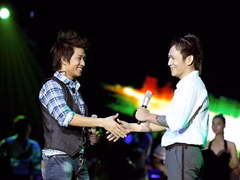 Mối quan hệ giữa Tuấn Hưng và Duy Mạnh bắt đầu căng thẳng vào năm 2012. Sự việc bắt nguồn từ việc Tuấn Hưng chia sẻ trong một cuộc phỏng vấn: “Tôi và Duy Mạnh chưa bao giờ thân". Ảnh: Tiền Phong