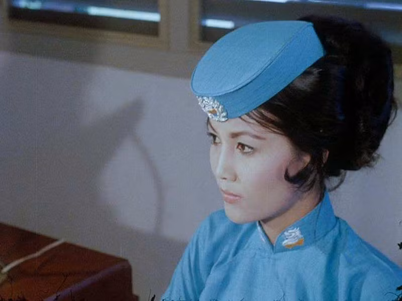 Kiều Chinh khoe nhan sắc kiều diễm trong phim "Từ Sài Gòn đến Điện Biên Phủ". Ảnh: Sức khỏe và đời sống