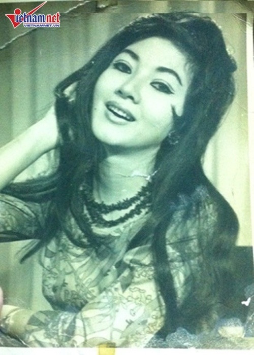 Bà từng xuất hiện tại Hong Kong, Đài Loan, Hàn Quốc, Ấn Độ, Thái Lan, Singapore, Indonesia để dự liên hoan phim, hay trong những vai diễn hợp tác… sánh vai cùng Creg Morris, Khương Đại Vệ, diễn chung cùng Lý Lệ Hoa, Lâm Thanh Hà. Ảnh: Vietnamnet