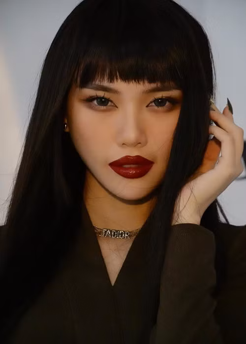 Từ khi vào showbiz đến nay, Siêu mẫu Quốc tế 2022 chưa từng công khai chuyện hẹn hò. Ảnh: FBNV