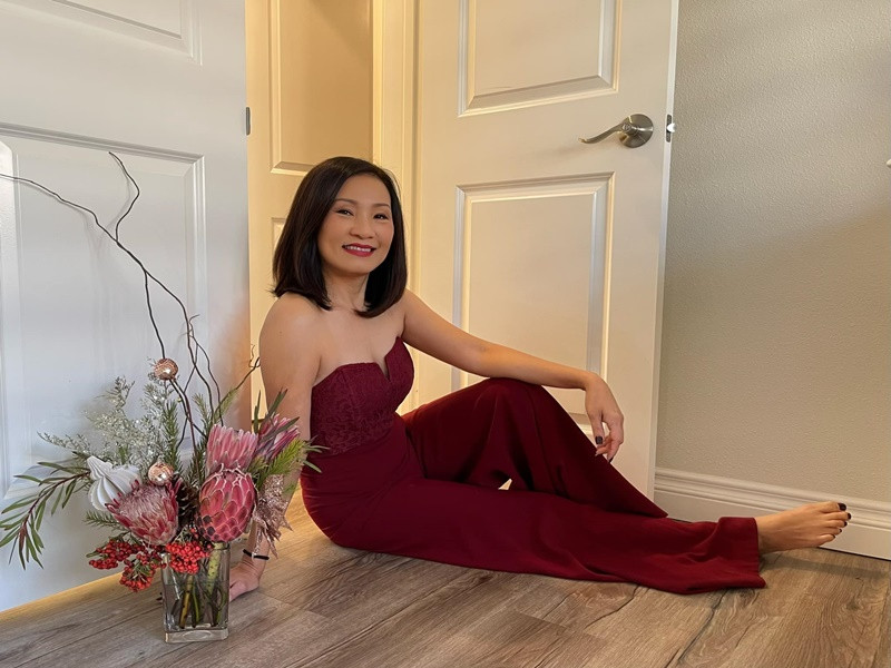 Nữ diễn viên hải ngoại trẻ trung, quyến rũ hơn. Ảnh: FBNV