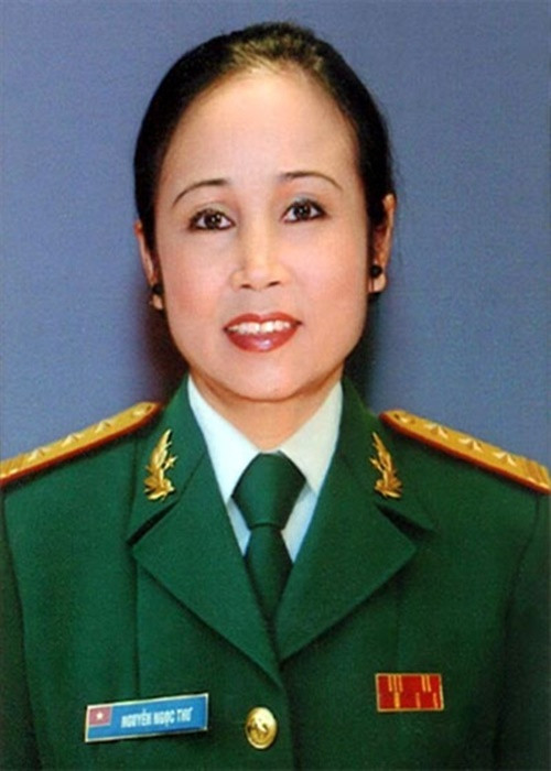 Nghệ sĩ Ngọc Thư từng chia sẻ, nghệ sĩ Minh Tuấn rất hiểu và thông cảm với vợ nên chị luôn có điểm tựa về tinh thần để vững vàng trong công việc. Ảnh: Quân đội nhân dân