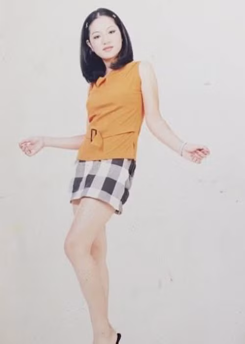 Cát sê của Thúy Nga khi đóng vai quần chúng là 80 nghìn đồng, đủ đổ xăng, ăn bát phở, mua một chiếc áo sơ mi cũ. Ảnh: Zing