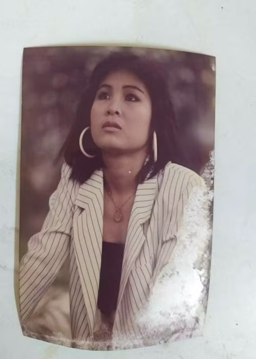 Nữ nghệ sĩ sở hữu gương mặt phúc hậu, nụ cười duyên dáng. Ảnh: FBNV