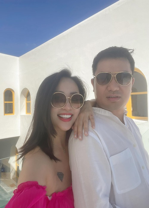 MC Vân Hugo ngày càng mặn mà, quyến rũ sau khi tái hôn.