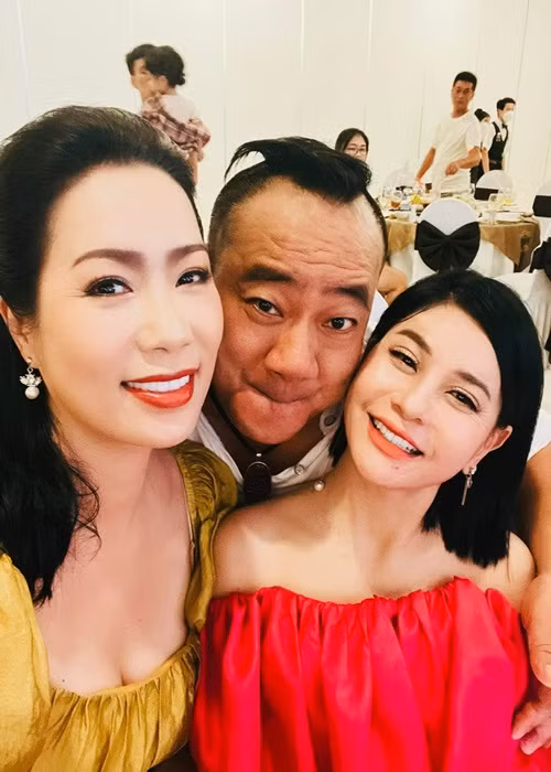 Hậu chia tay Kiều Minh Tuấn, Cát Phượng vướng nghi vấn dao kéo vì gương mặt khác lạ.