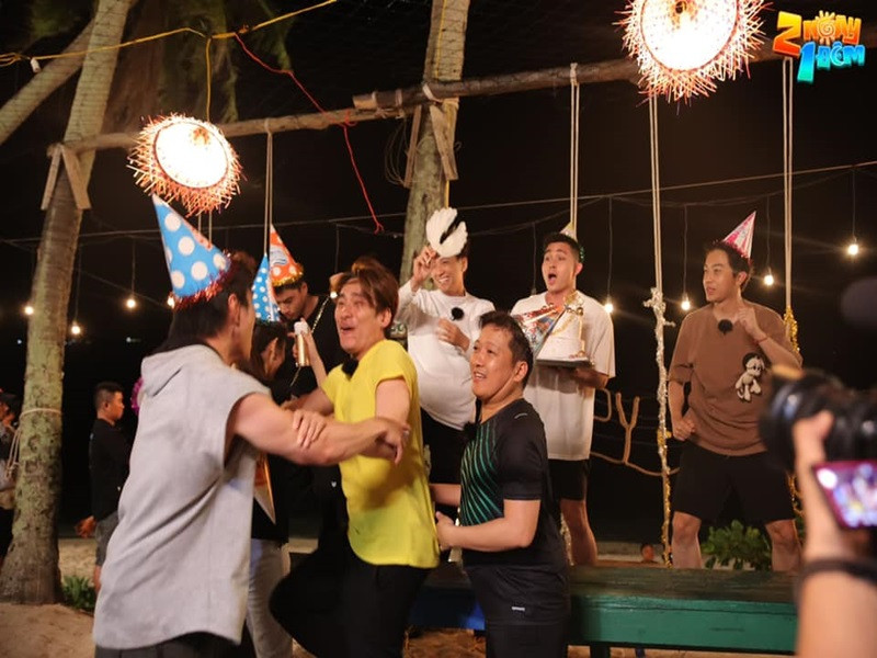 Kiều Minh Tuấn tập trung vào công việc. Ngoài đóng phim, anh còn quay gameshow.