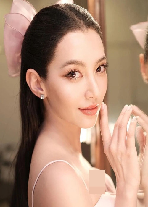 Bella Ranee chúc mừng đám cưới của bạn trai cũ. Ảnh: Fanpage