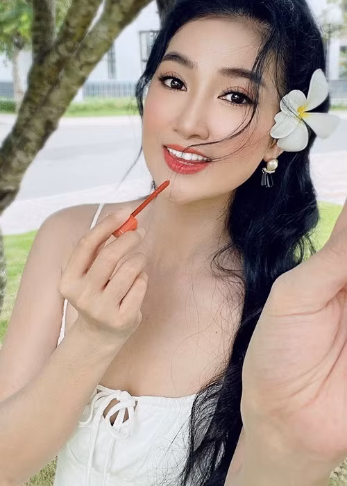 Nữ diễn viên hiếm khi tung ảnh quá gợi cảm.