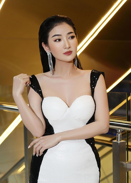 Nhan sắc của nữ diễn viên được nhiều người khen lão hóa ngược.