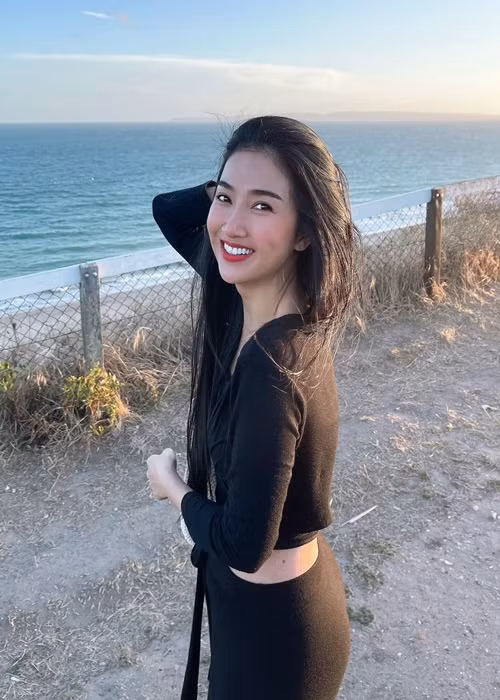 Quỳnh Lam coi Anh là quê hương thứ hai.