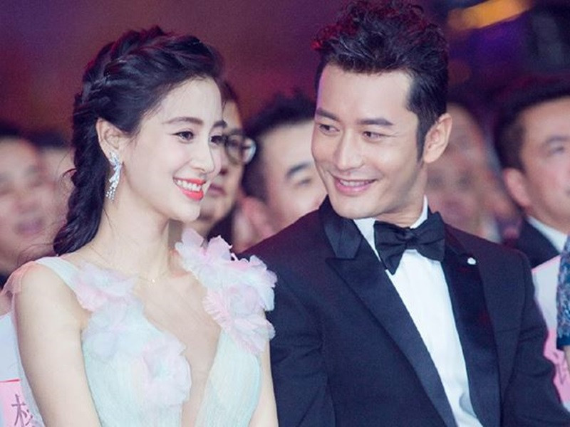 Angelababy từng nhắc về Huỳnh Hiểu Minh hậu ly hôn. Nữ diễn viên cho biết, tình yêu không có đúng sai, chỉ khi 2 người đều dành tình cảm cho đối phương thì mới ở bên nhau lâu dài được. Cô tiết lộ, Huỳnh Hiểu Minh đã lựa chọn rút lui, mặc dù cô đã cố gắng thay đổi. Ảnh: Vietnamnet