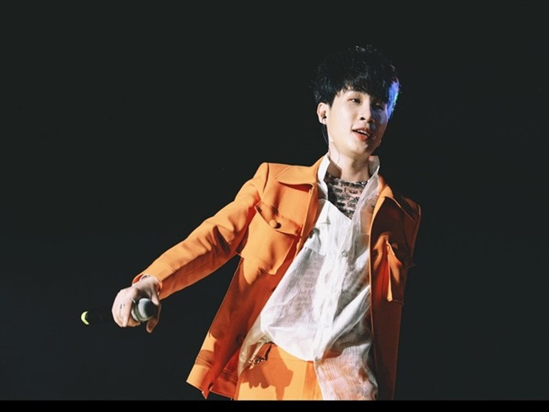 Sau chuỗi ngày giữ im lặng, Jack thừa nhận có con với Thiên An. Ngoài ra, anh khẳng định trong thời gian này, anh không hẹn hò với bất kỳ ai. Nam ca sĩ còn gửi lời xin lỗi đến đối tác, công ty và người hâm mộ. Sau tâm thư, Jack ở ẩn. Ảnh: FBNV